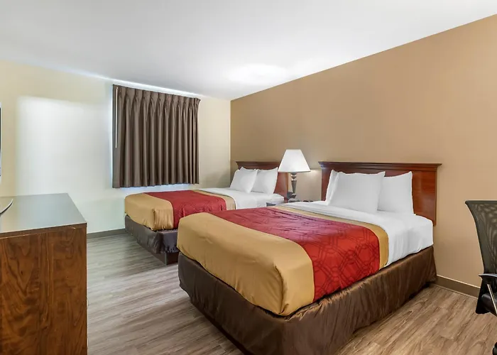 Econo Lodge Inn & Suites Fairgrounds