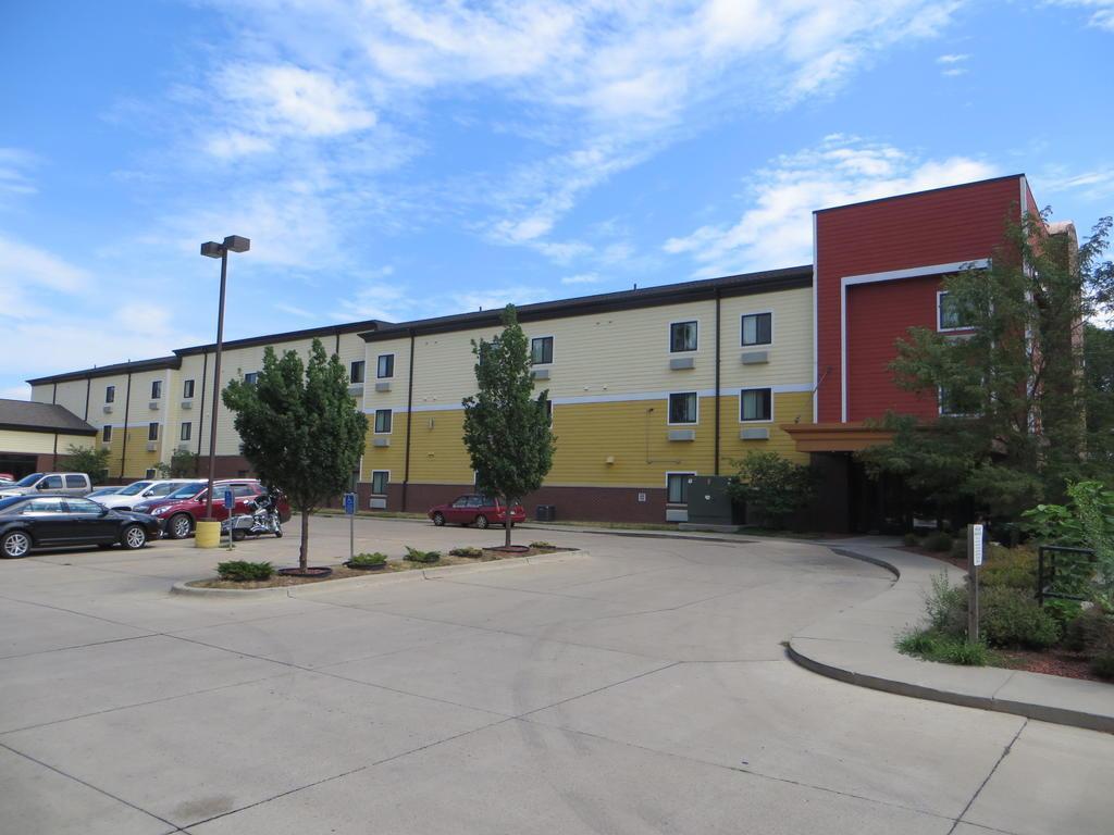 Hotel Econo & Fairgrounds