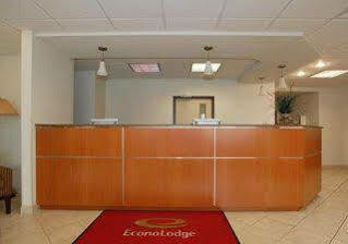 Hotel Econo & Fairgrounds 2*